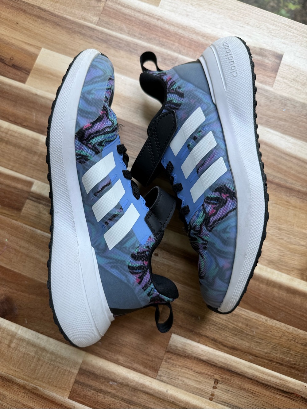 Adidas Kids Cloudfoam Sneakers size 13